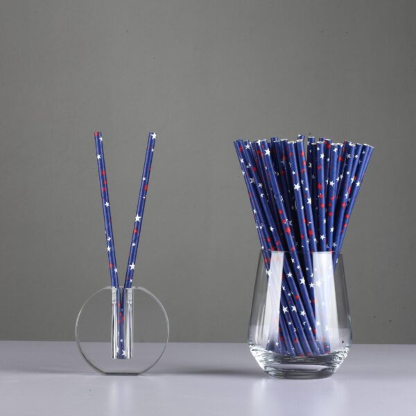 paper straws for hot and cold drinks