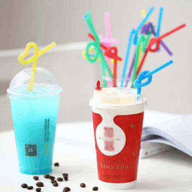 flexible plastic drinking straws