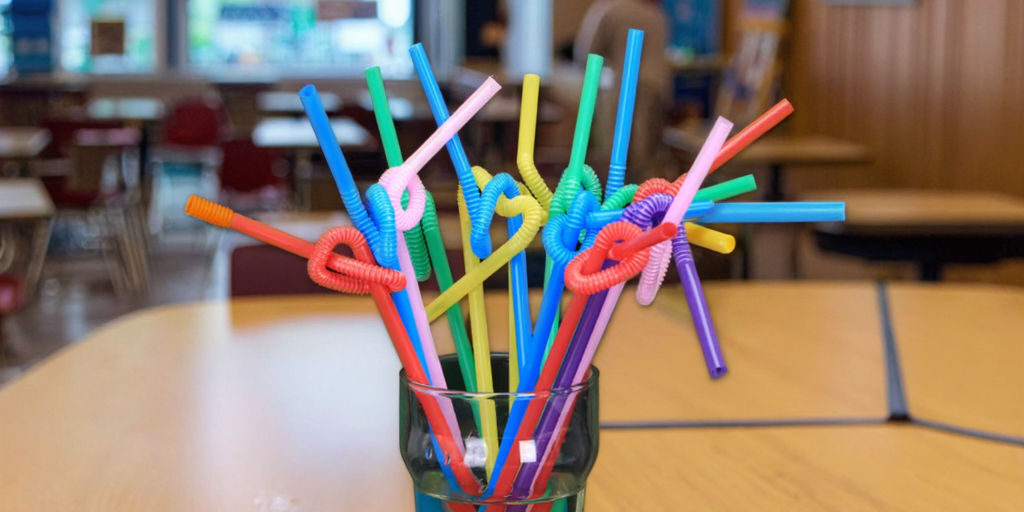 flexible plastic drinking straws