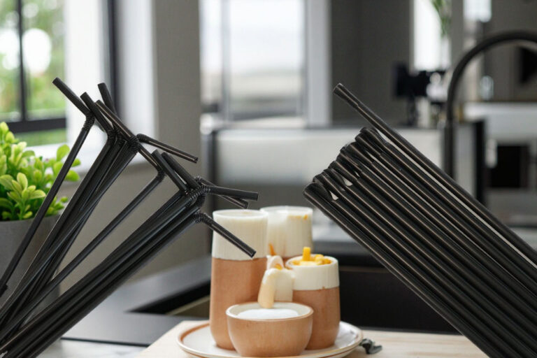 New Design PLA Plastic Drinking Straws for Smoothies and Beverages (1) PLA plastic drinking straws eco-friendly